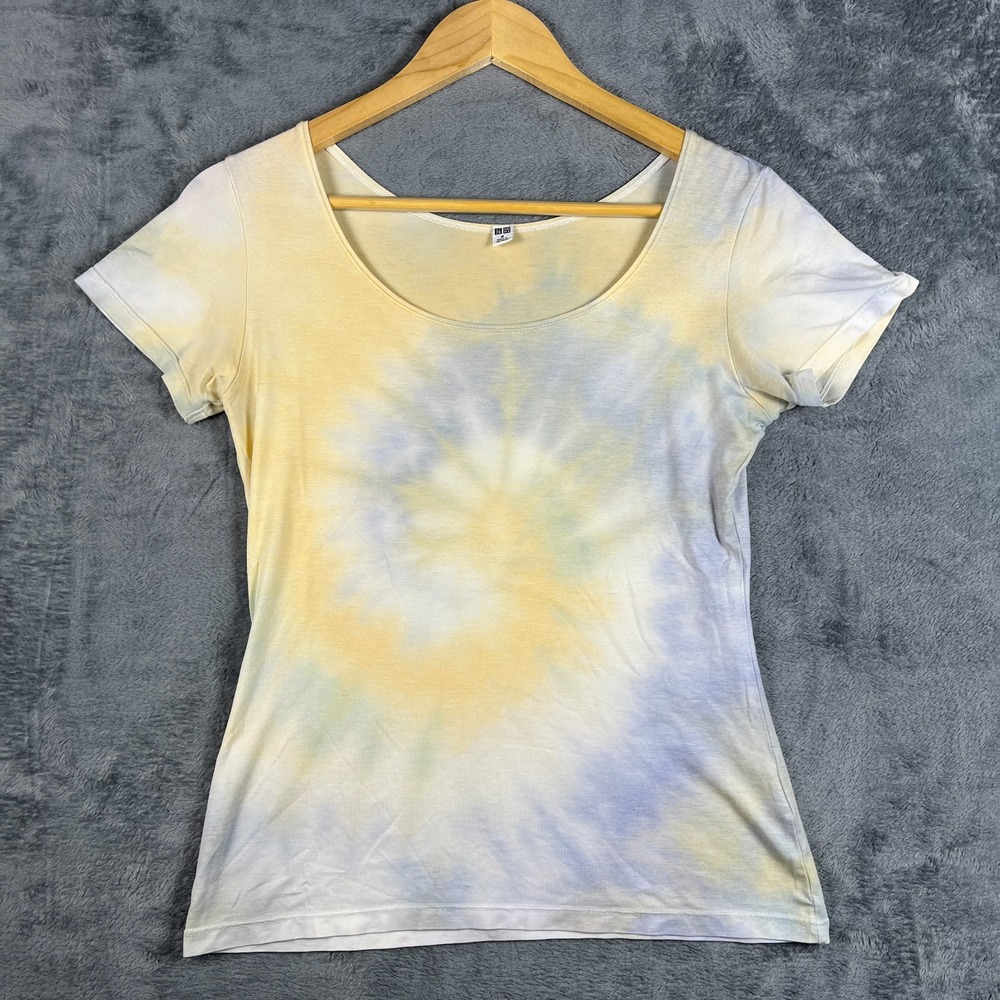 Uniqlo T Shirt Womens Medium Multicolor Tie Dye Casual Scoop Neck Short Sleeve